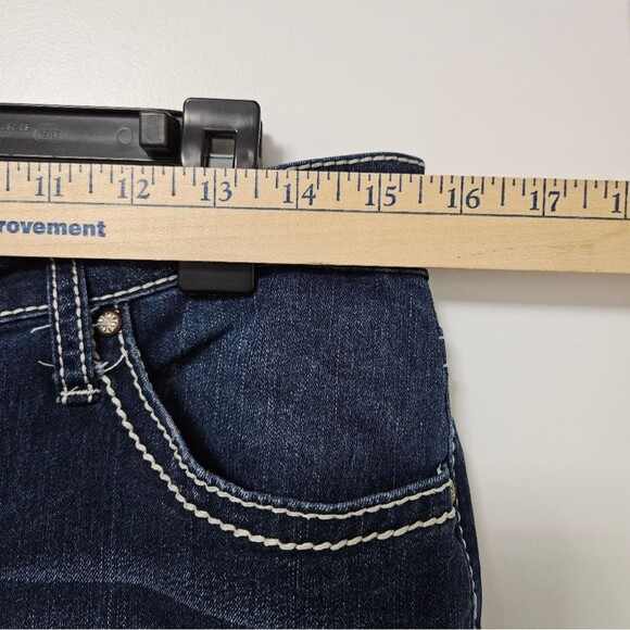New Directions Weekend Jeans Women's 10 (31x22.5) Capris Mid-Rise Embroidered - Picture 8 of 10